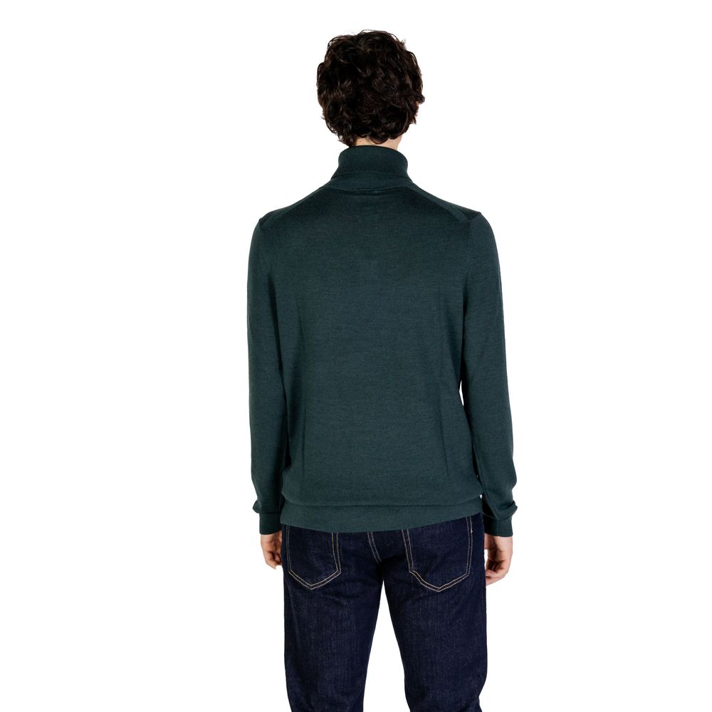 Green Wool Turtleneck