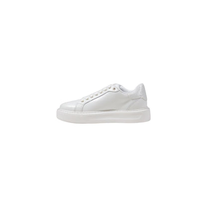 Cream Leather Sneaker