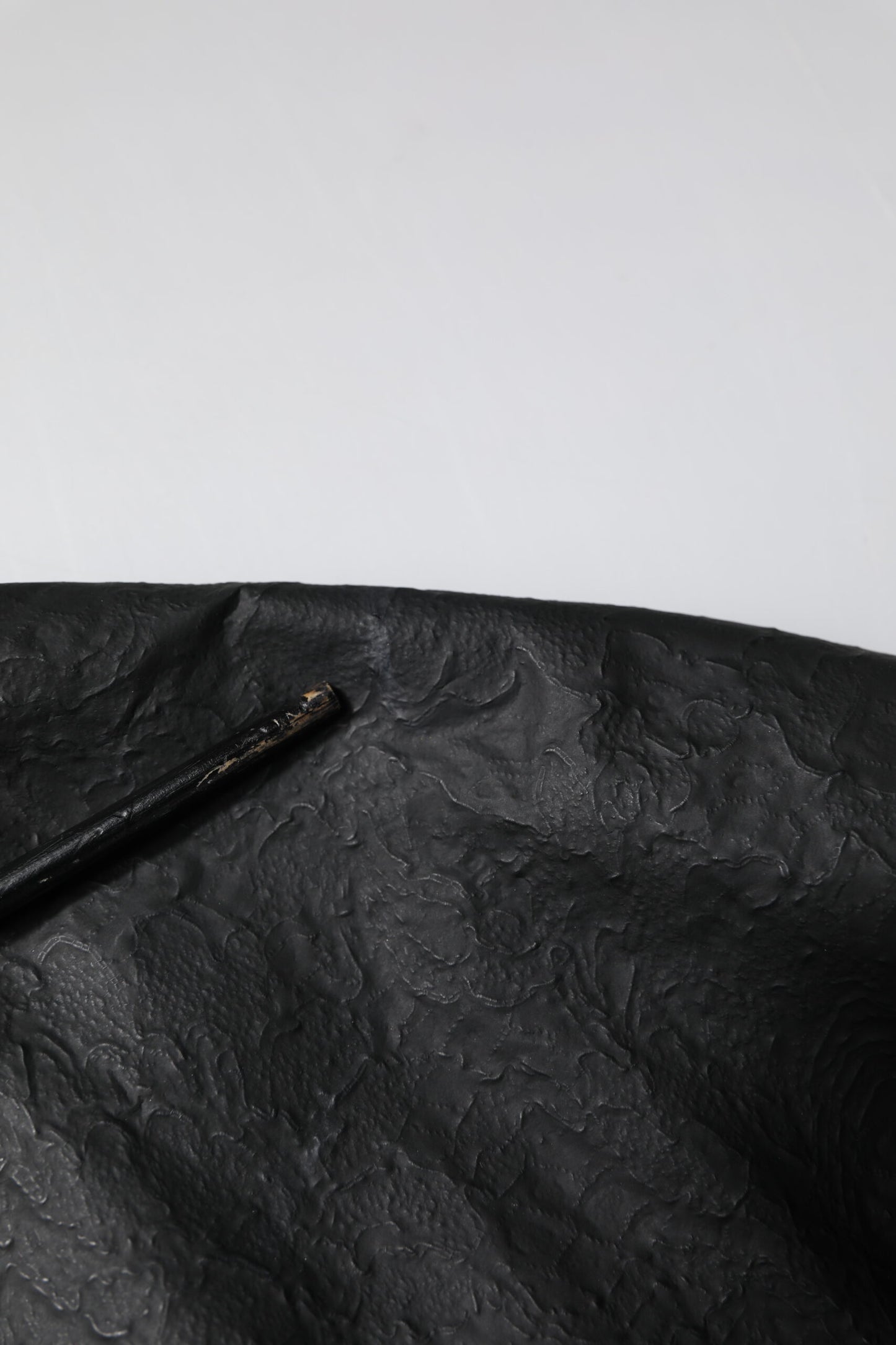 Black Cotton Short Sleeves V-neck T-shirt